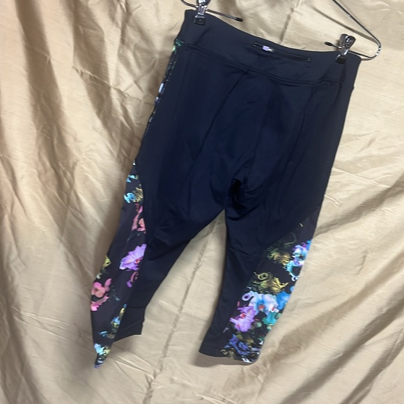 Cynthia Rowley activewear - Picture 4 of 6